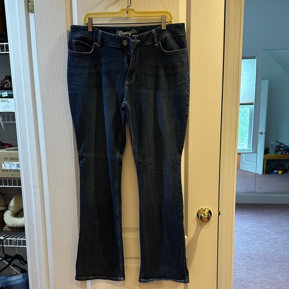 Wrangler Women's Deep Indigo Boot Cut Jeans